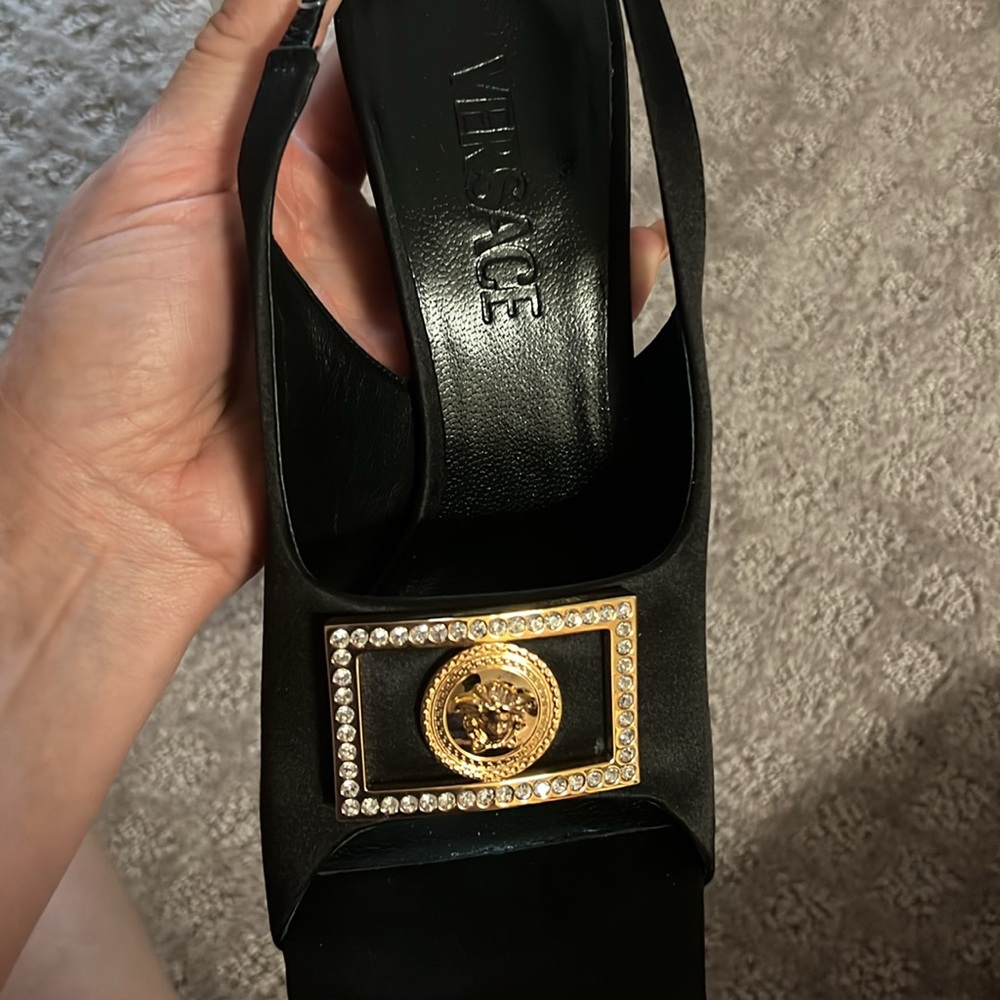 Versace shoes - Picture 10 of 11
